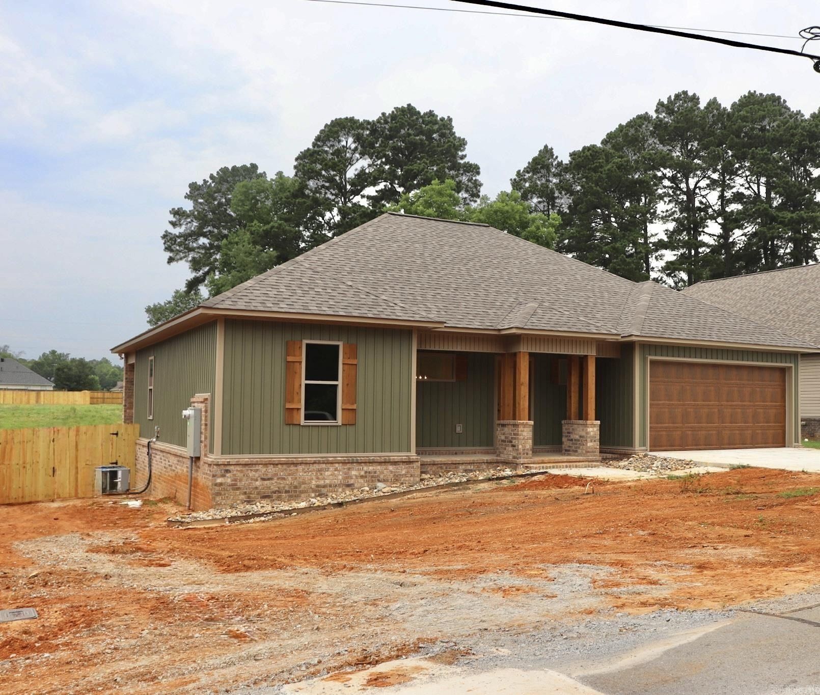 1005 N Red. Sheridan, AR 72150