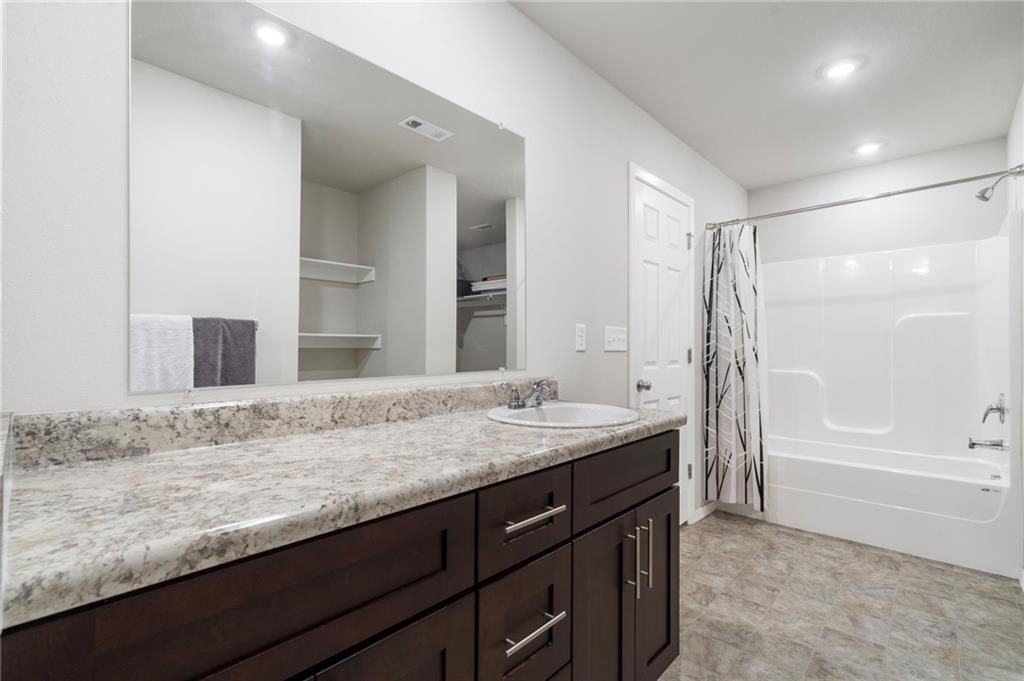 2839  W Azurite  St. Fayetteville, AR 72704