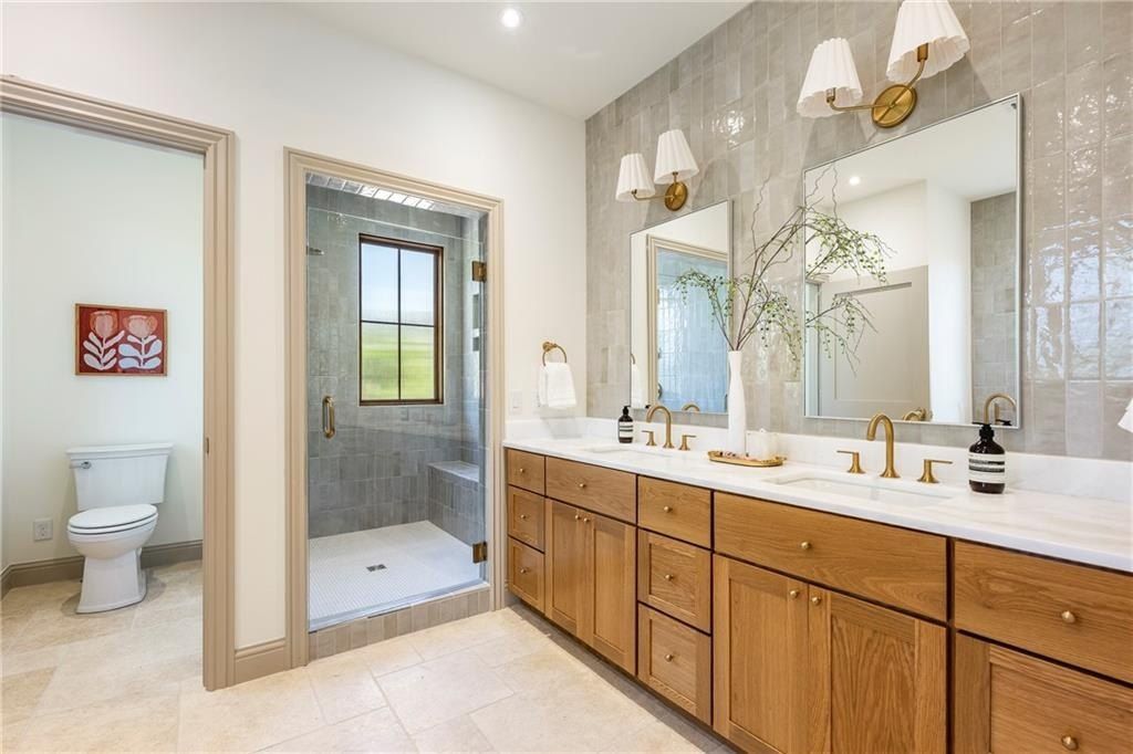 300  Nw 5Th  St. Bentonville, AR 72712