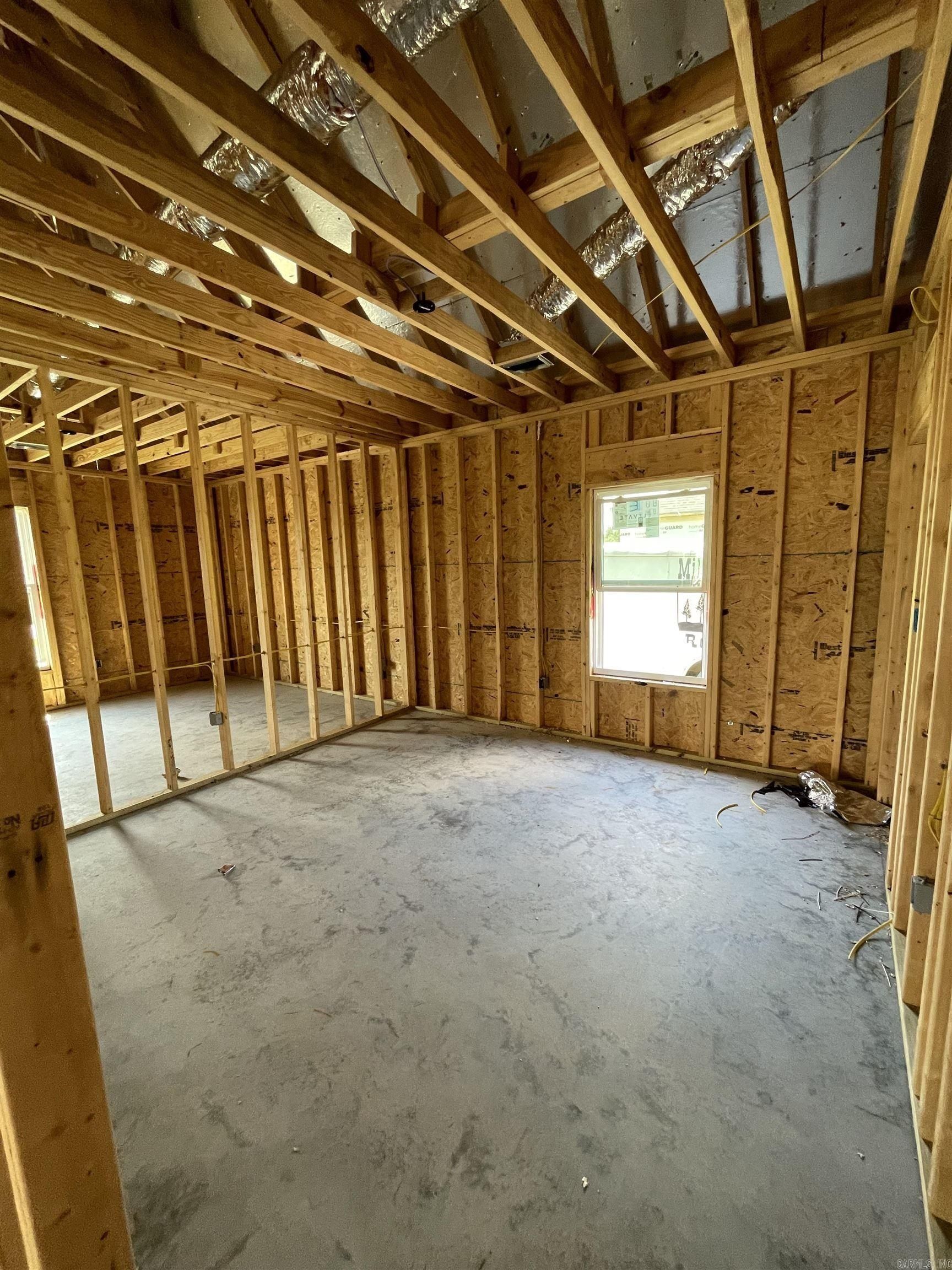 75 Emerald Lane. Greers Ferry, AR 72067