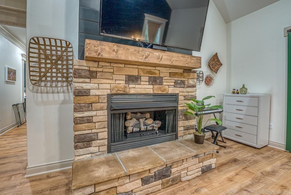 110 Buchanan Drive. Mountain View, AR 72560