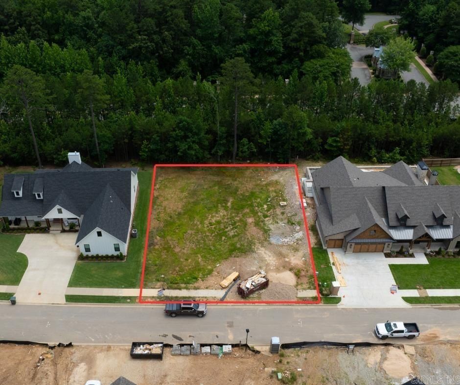 111 Bear Den Court. Little Rock, AR 72223