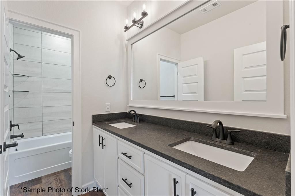 2124 Porter  St. Pea Ridge, AR 72751