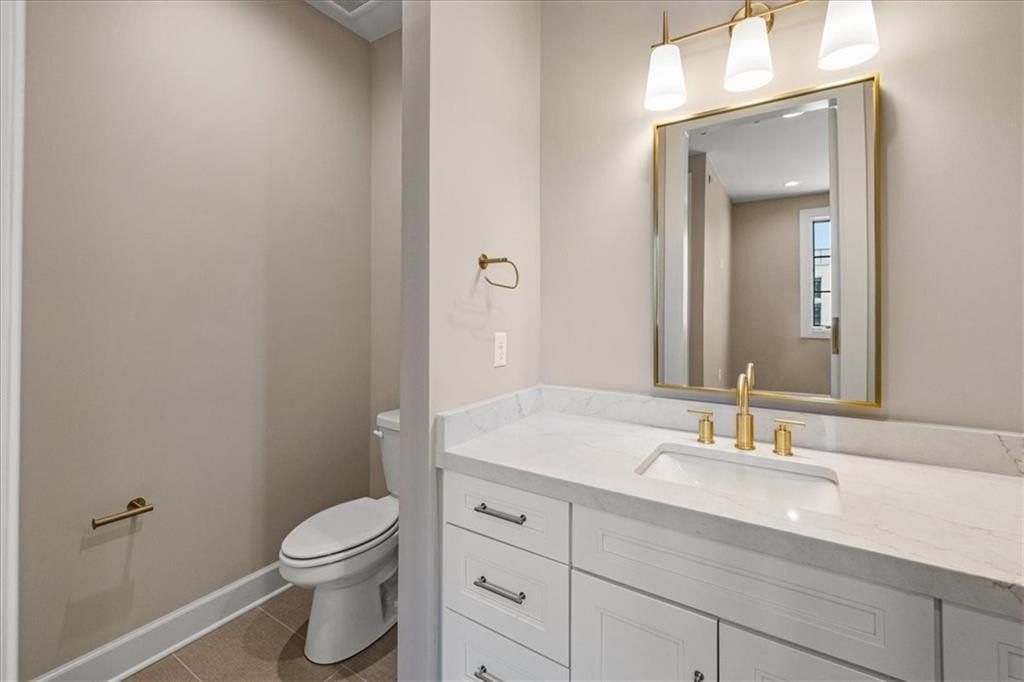 4103 S Champions Drive Unit 17. Rogers, AR 72758