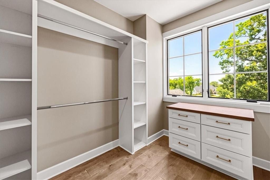 3915  S Champions  Dr. Rogers, AR 72758