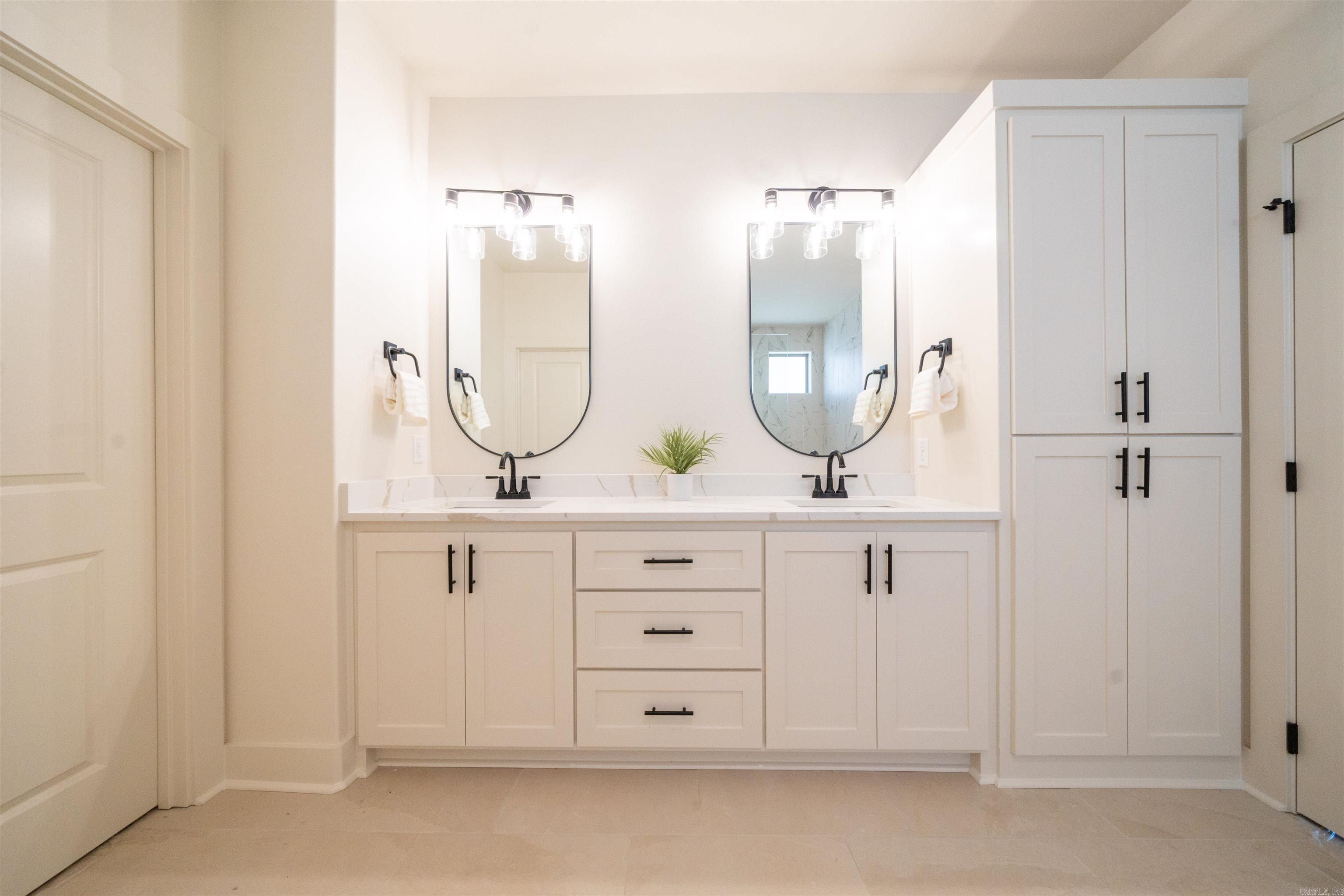 137 Ridgeview Trail. Maumelle, AR 72113