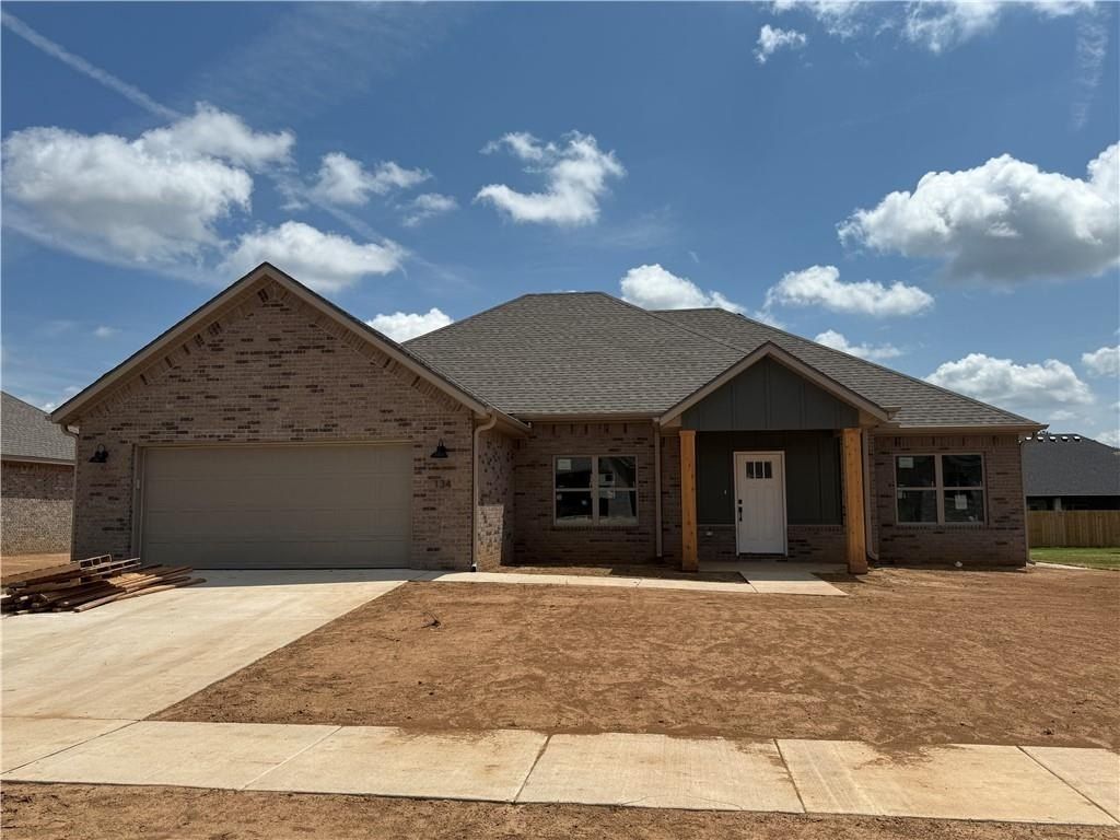 134  N Banner  Ave. Farmington, AR 72730