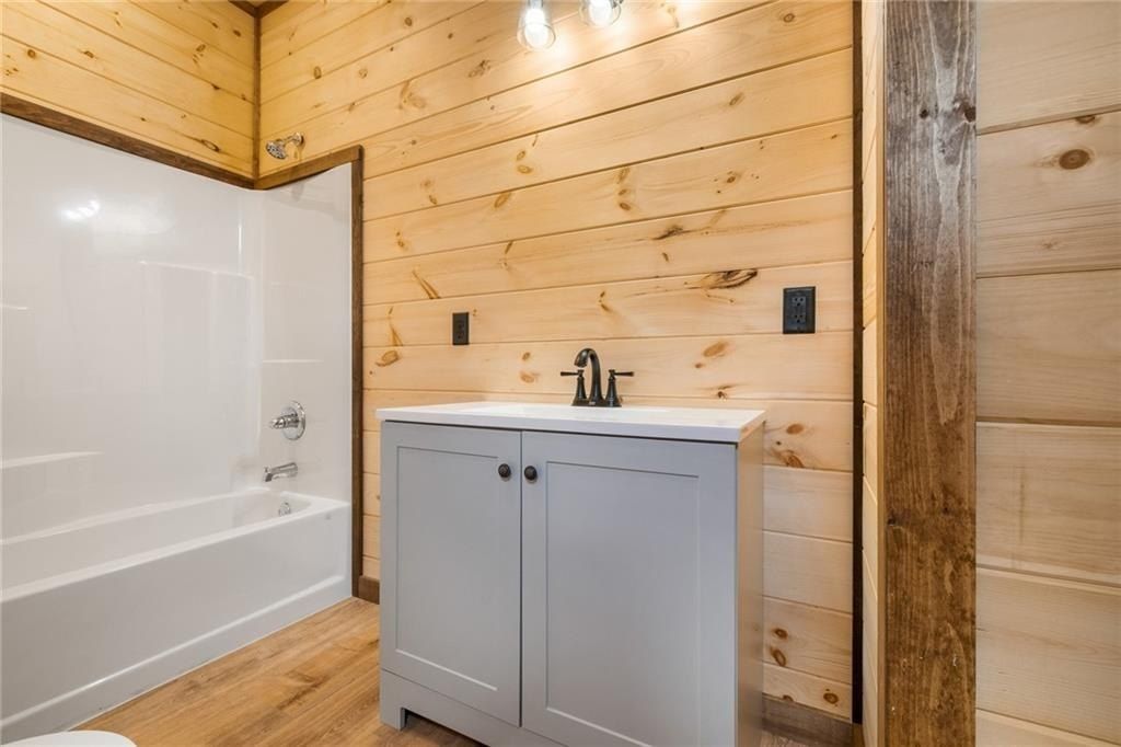 6893 Hwy 74E. Jasper, AR 72641