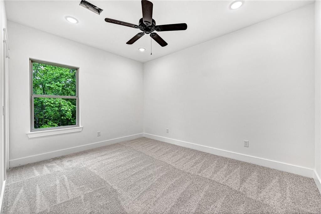 94 Sherlock  Dr. Bella Vista, AR 72715