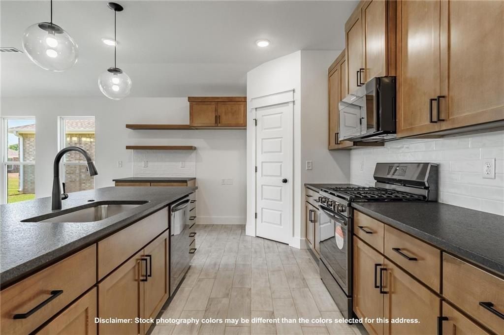 1800 Ferguson  St. Pea Ridge, AR 72751