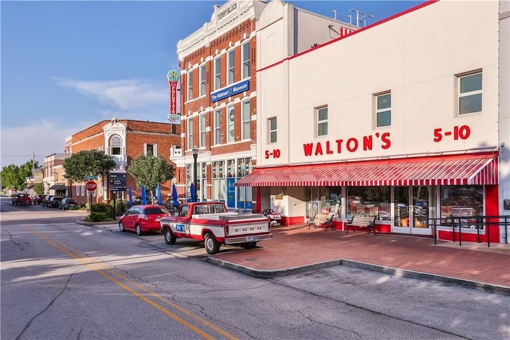 1120 Ari  Ave. Centerton, AR 72719