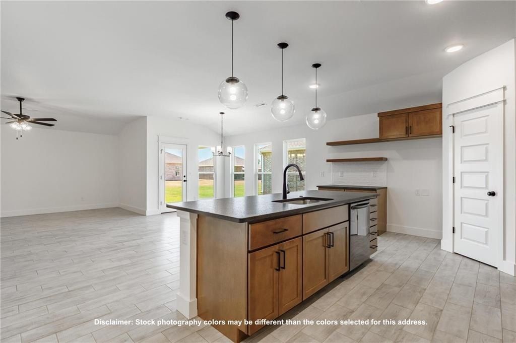 1120 Ari  Ave. Centerton, AR 72719