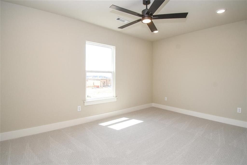 1831 Utopia  St. Centerton, AR 72719