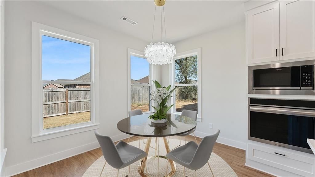 1841 Utopia  St. Centerton, AR 72719