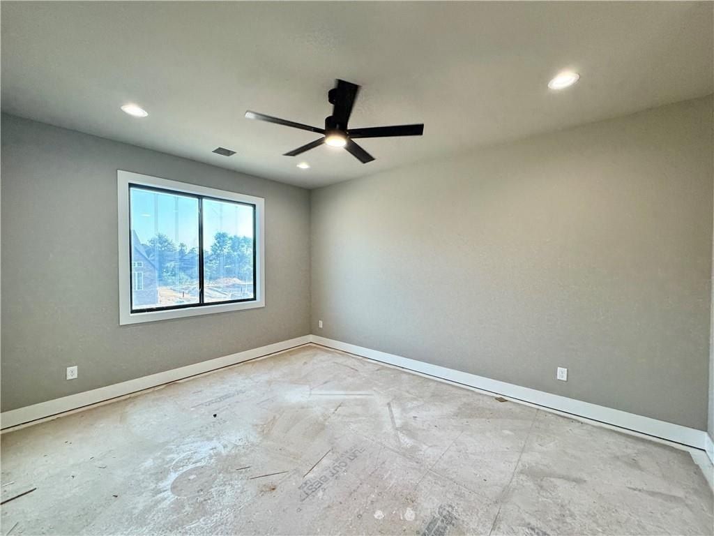 811 Greenhorn  St. Bentonville, AR 72712