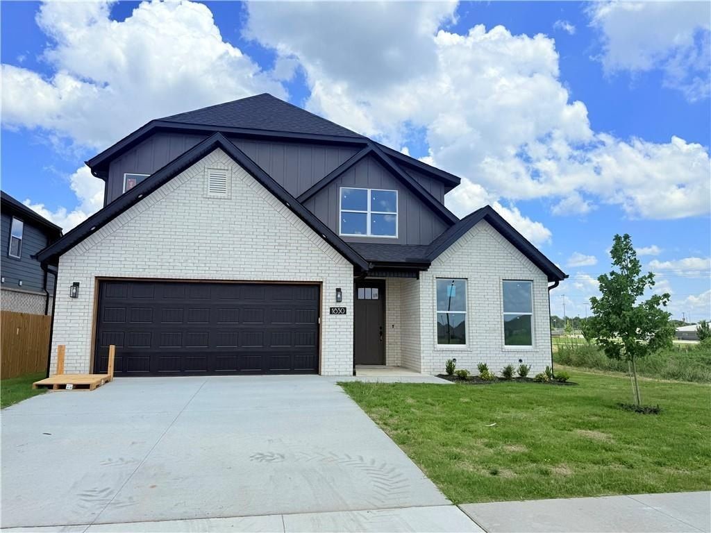 1830 Momi  St. Centerton, AR 72719