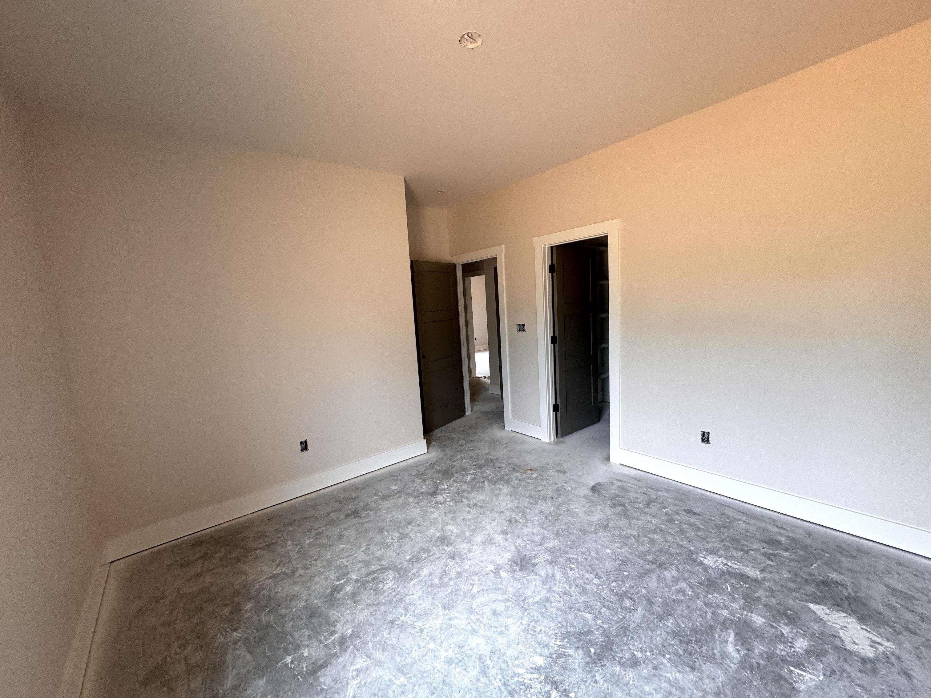 1220 Zenyatta. Searcy, AR 72143