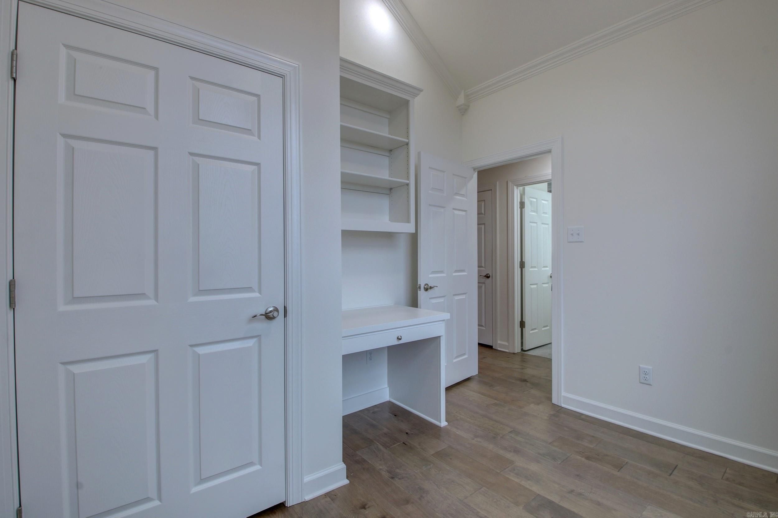 71 Corniche Cove. Maumelle, AR 72113