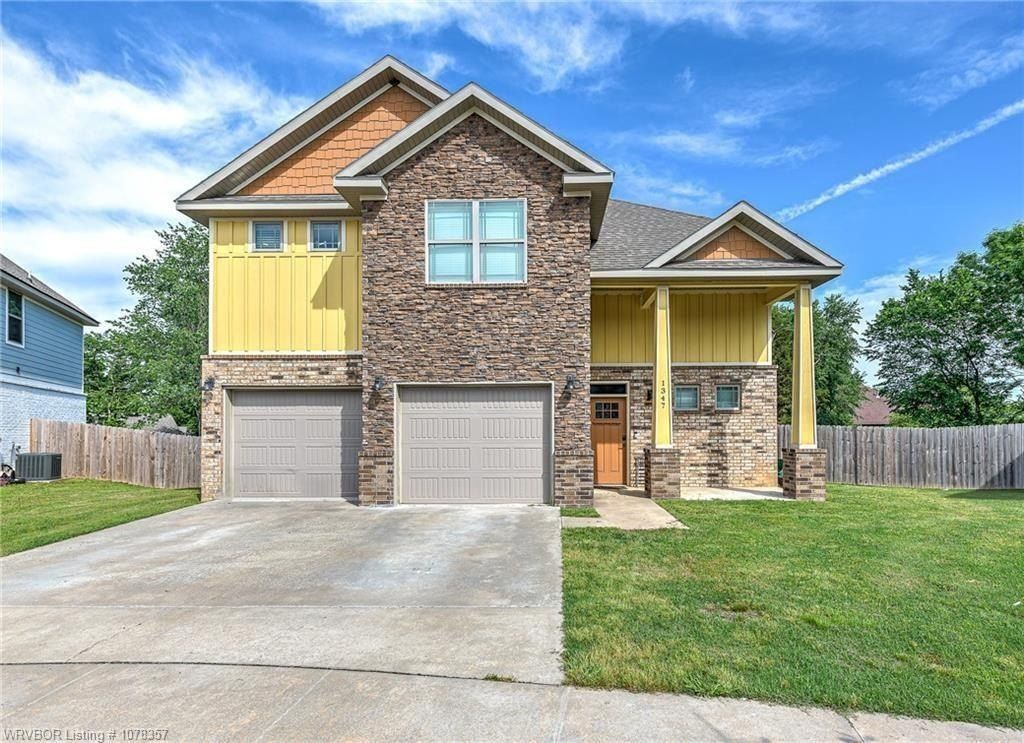 4171  W Sante Fe. Fayetteville, AR 72704