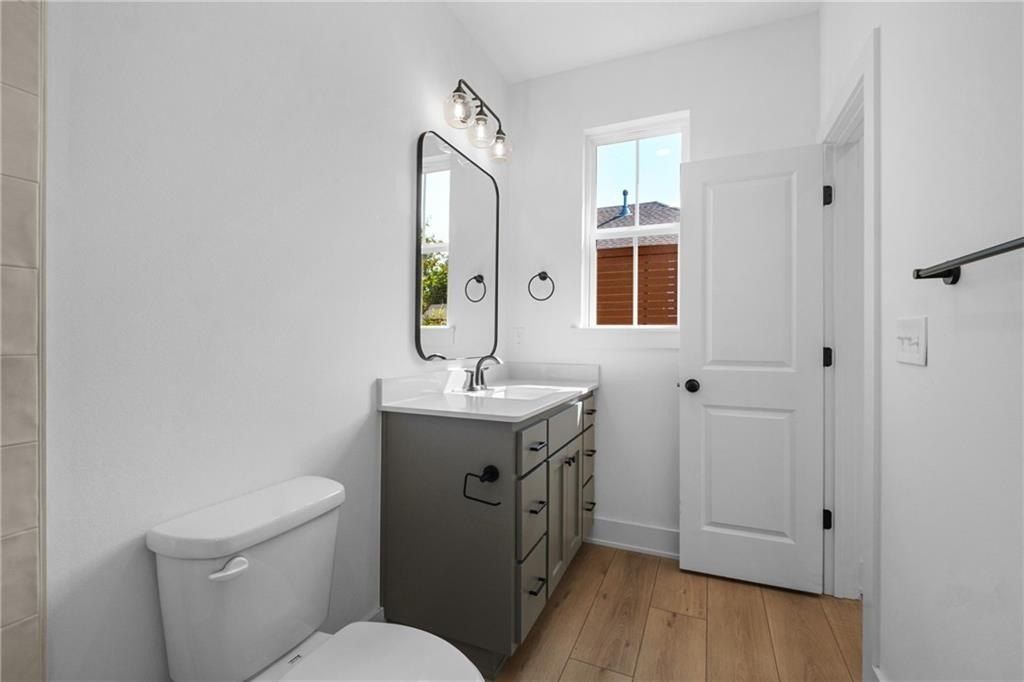 576  S Willow  Ave Unit 1. Fayetteville, AR 72701