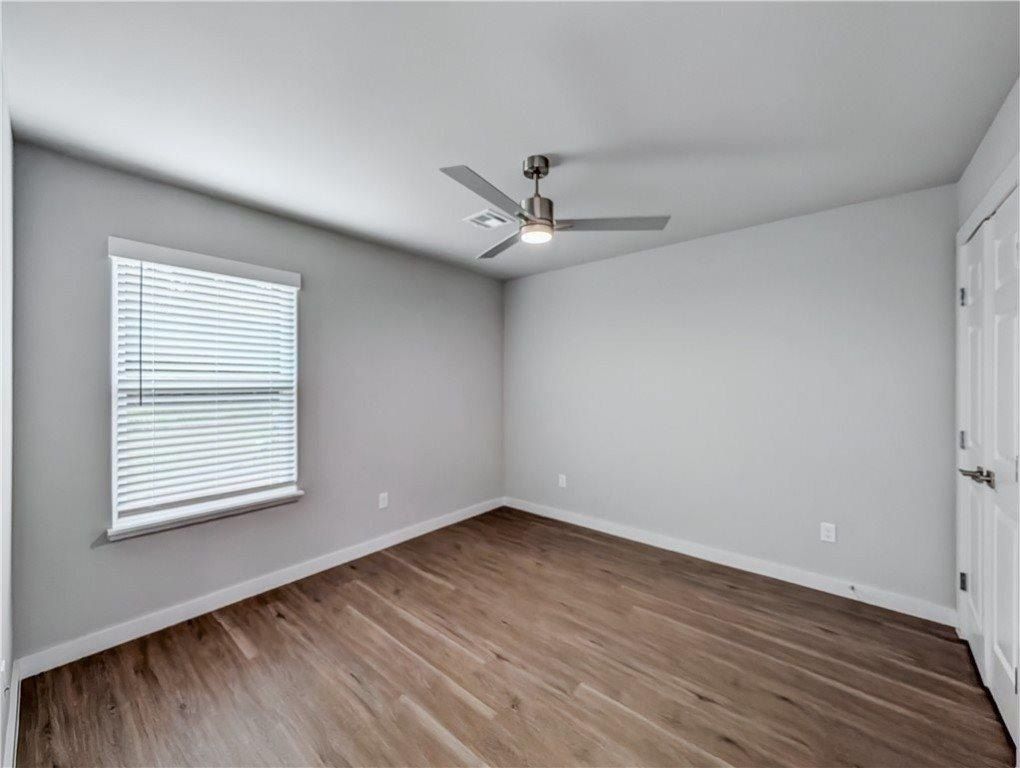 6400  6402 Kathleen Street. Bentonville, AR 72713