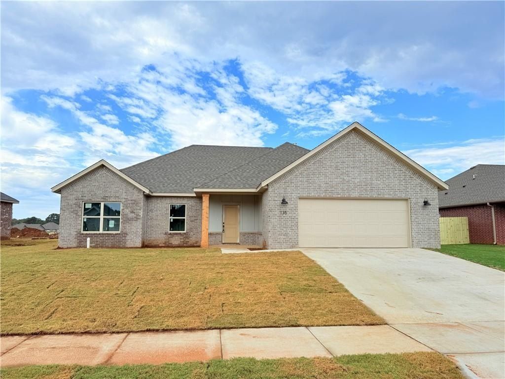 135  N Banner  Ave. Farmington, AR 72730