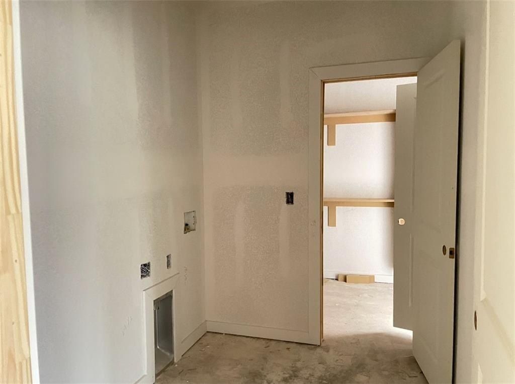 2304  N Presley  St. Siloam Springs, AR 72761