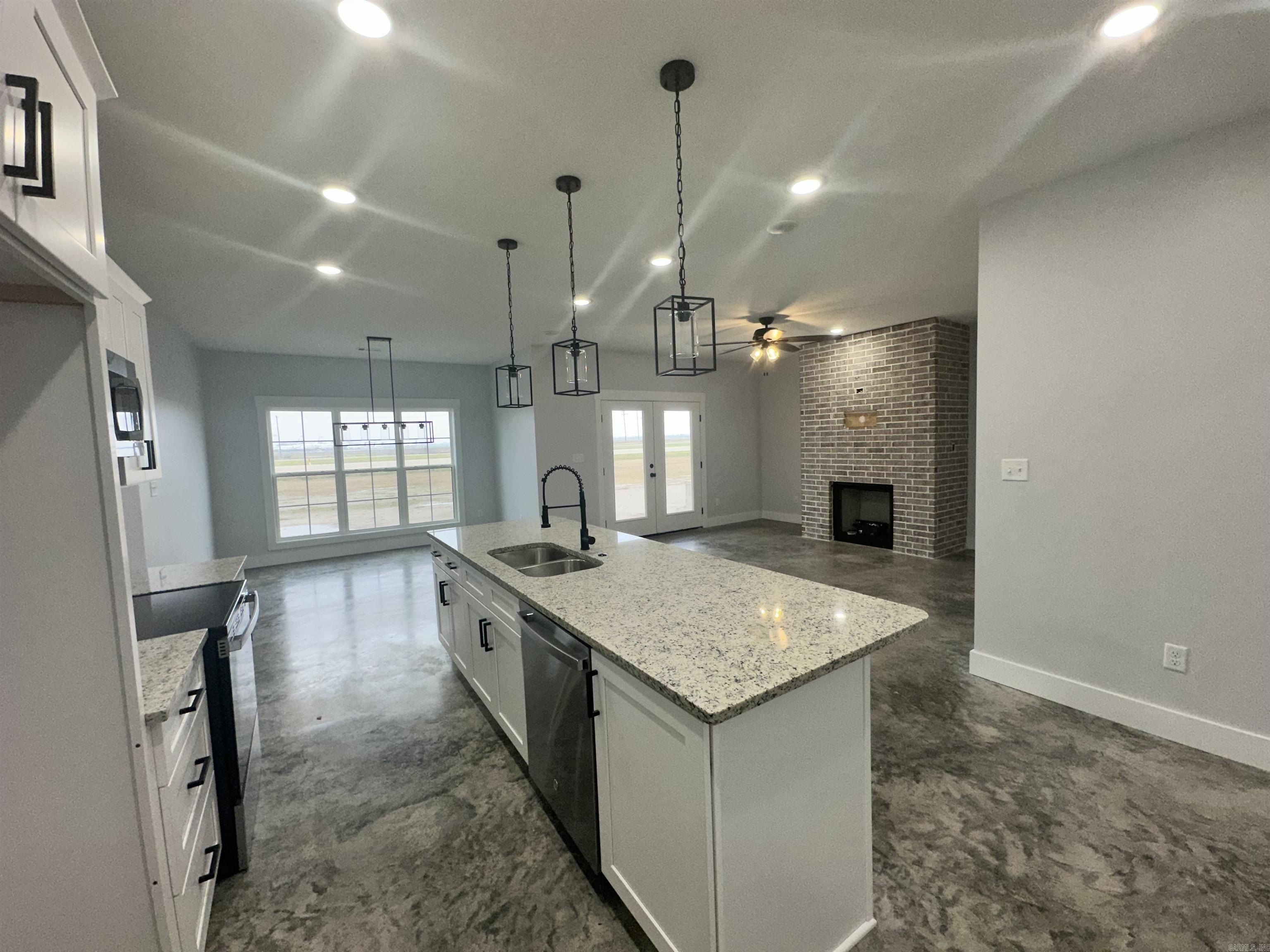 135 Marianne. Gosnell, AR 72315