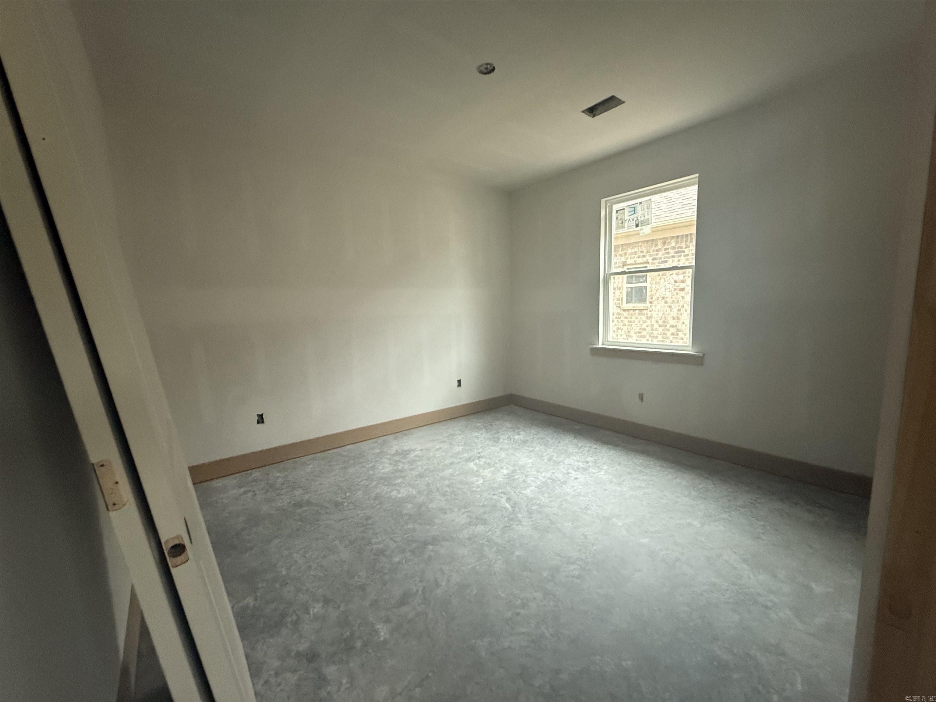 5012 Skilling Cove. Benton, AR 72019