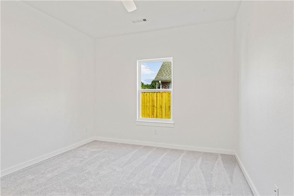 2 Wendike  Ln. Bella Vista, AR 72715