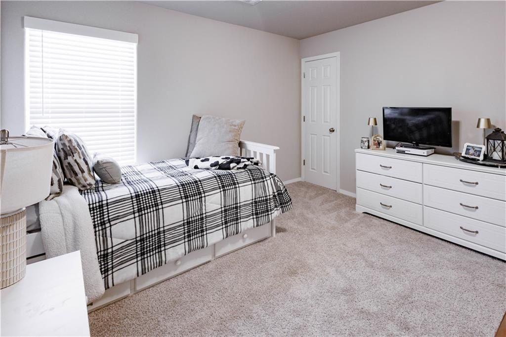 2210  E Fennec  St. Siloam Springs, AR 72761