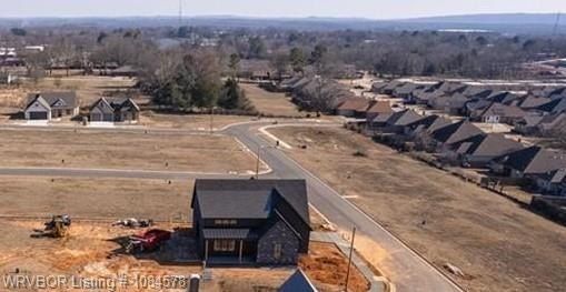 400 Waggoner  Ln. Barling, AR 72923