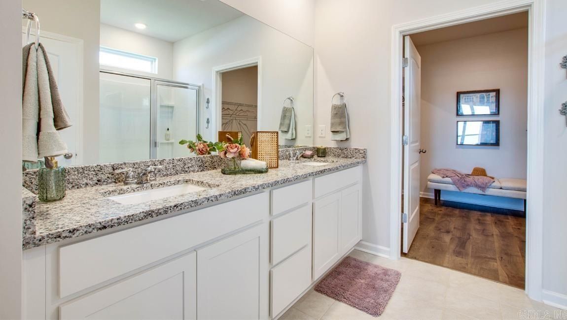 4833 Edgemont Drive. Jonesboro, AR 72405