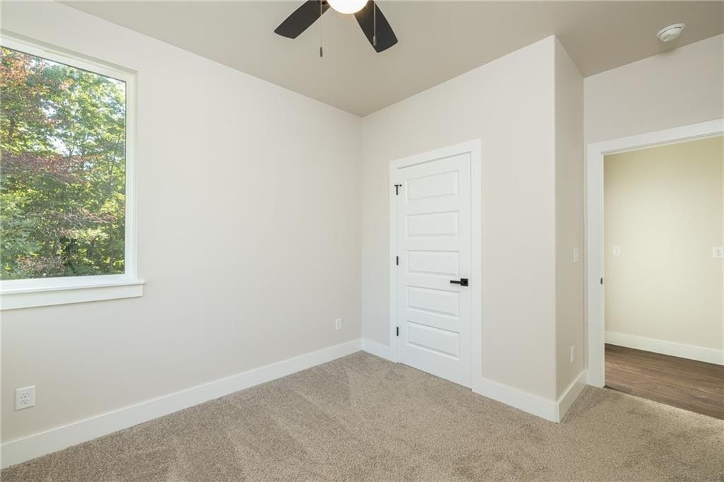 9 Seven Oaks  Ln. Bella Vista, AR 72714