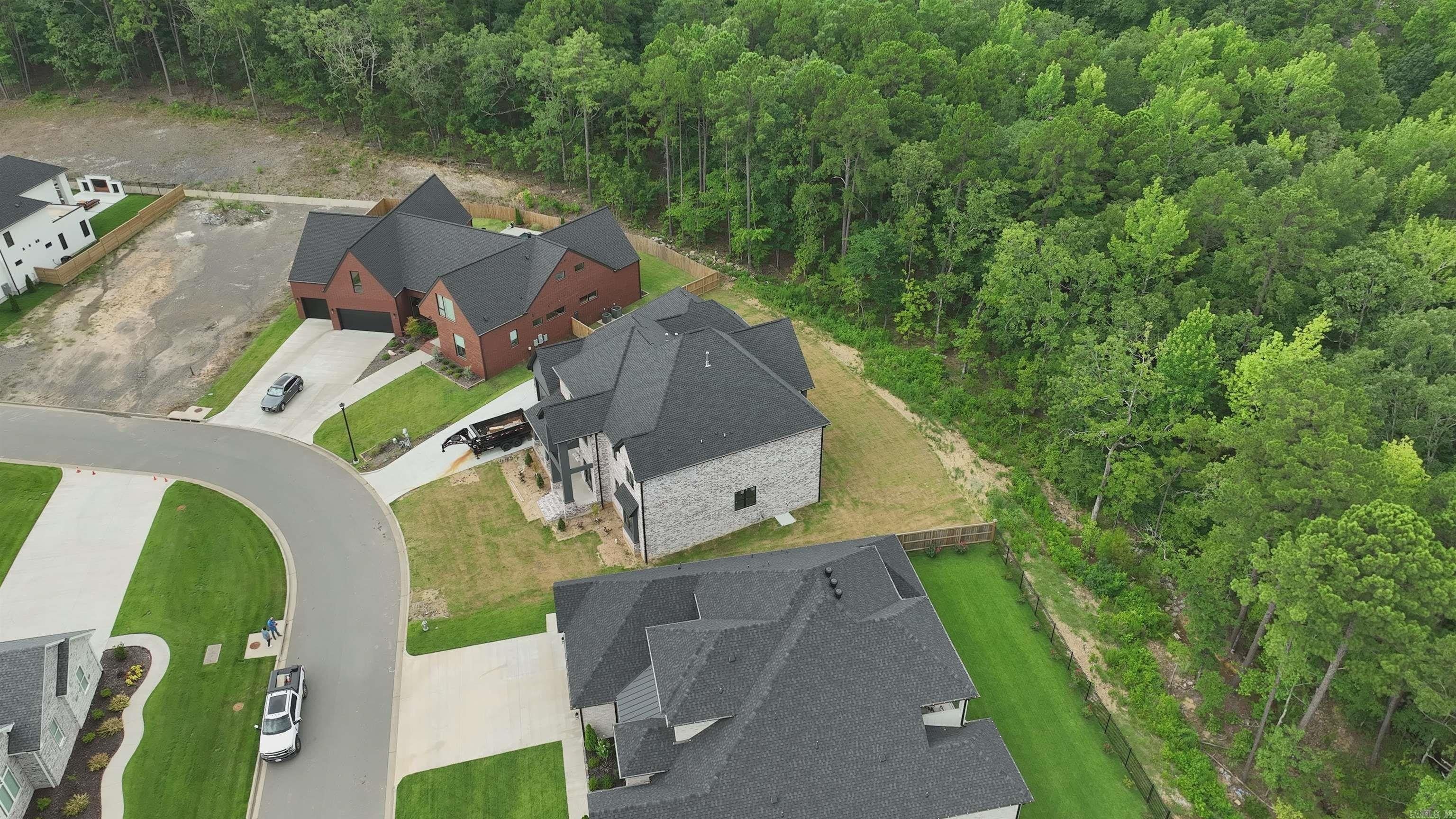 210 Abington Circle. Little Rock, AR 72223