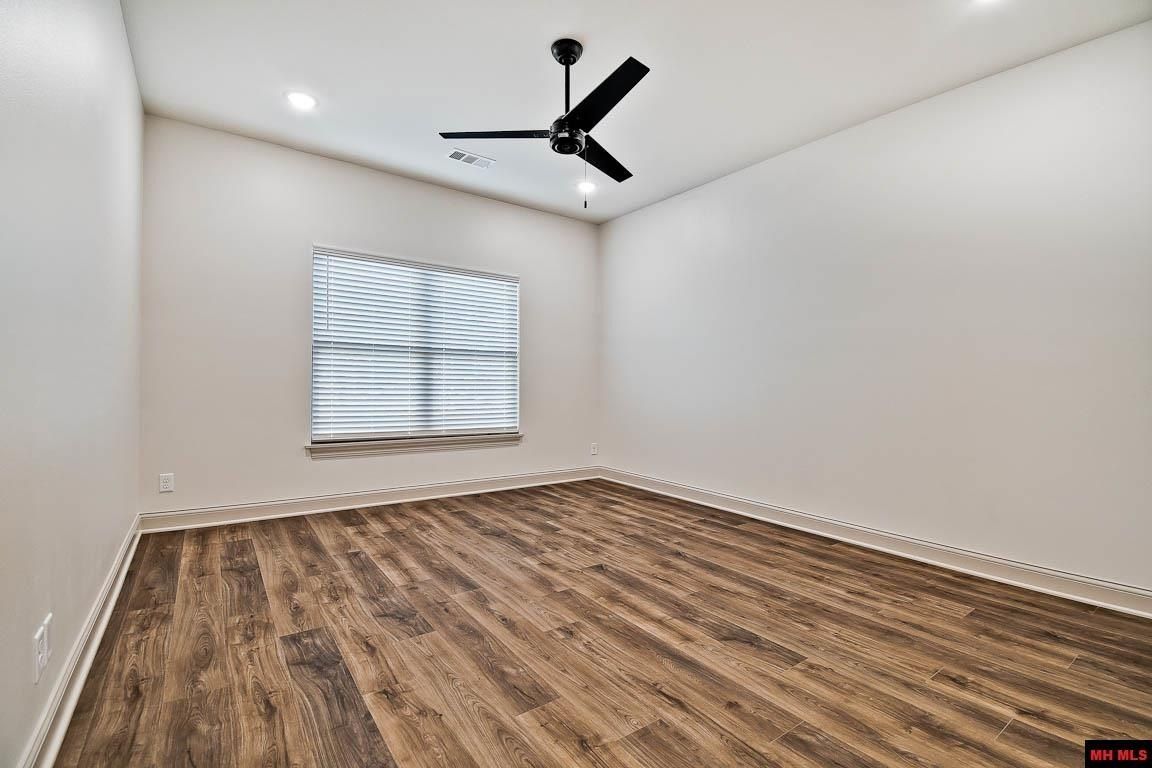 373 Turnberry Court. Mountain Home, AR 72653