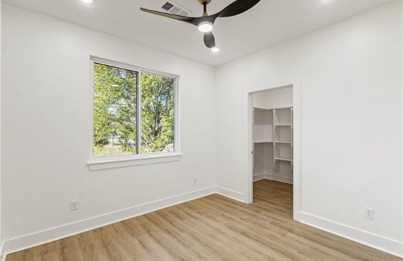 2606  W Bonnie  Ln. Rogers, AR 72758