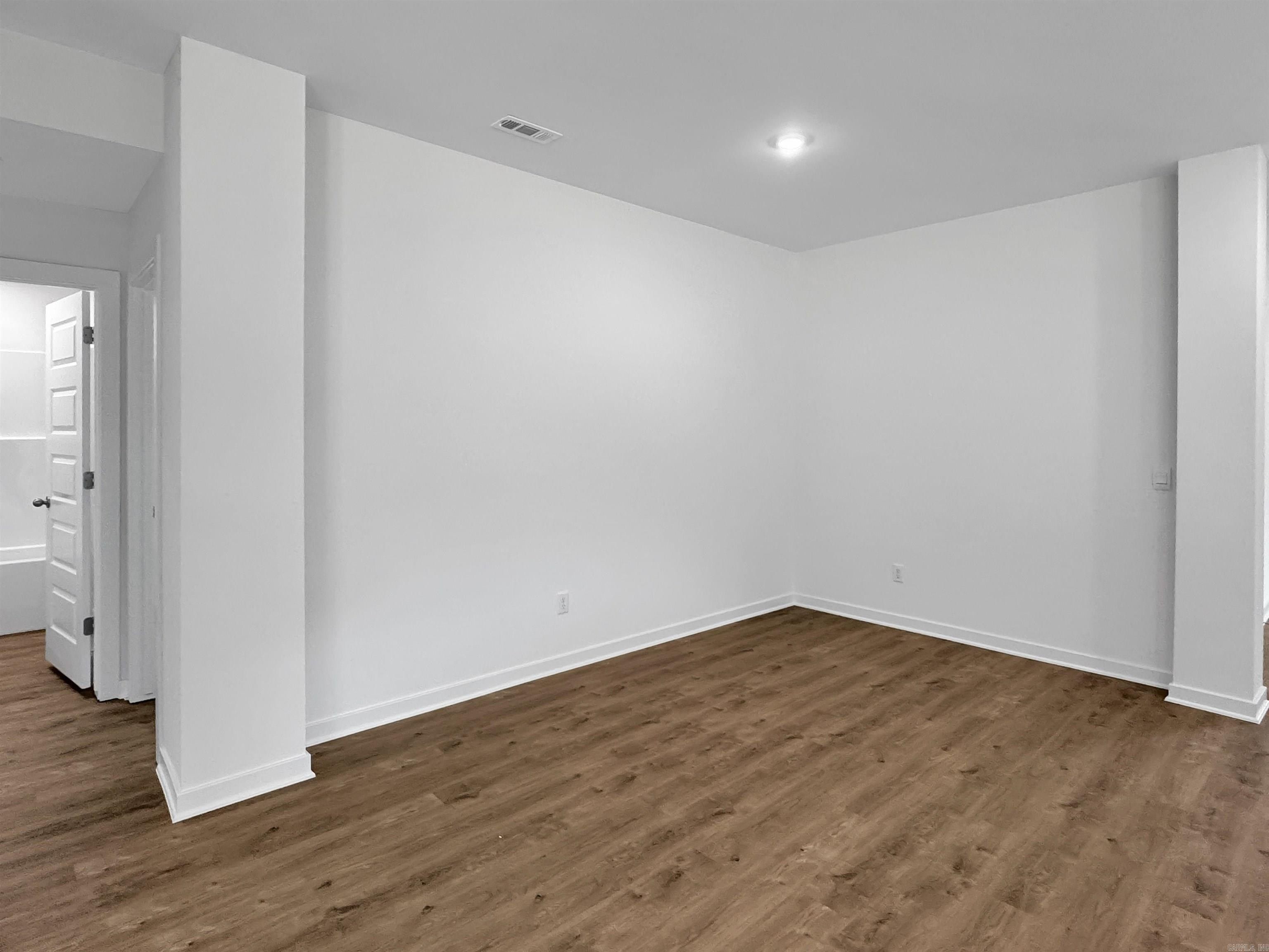 24 Plantation Drive. Mayflower, AR 72106