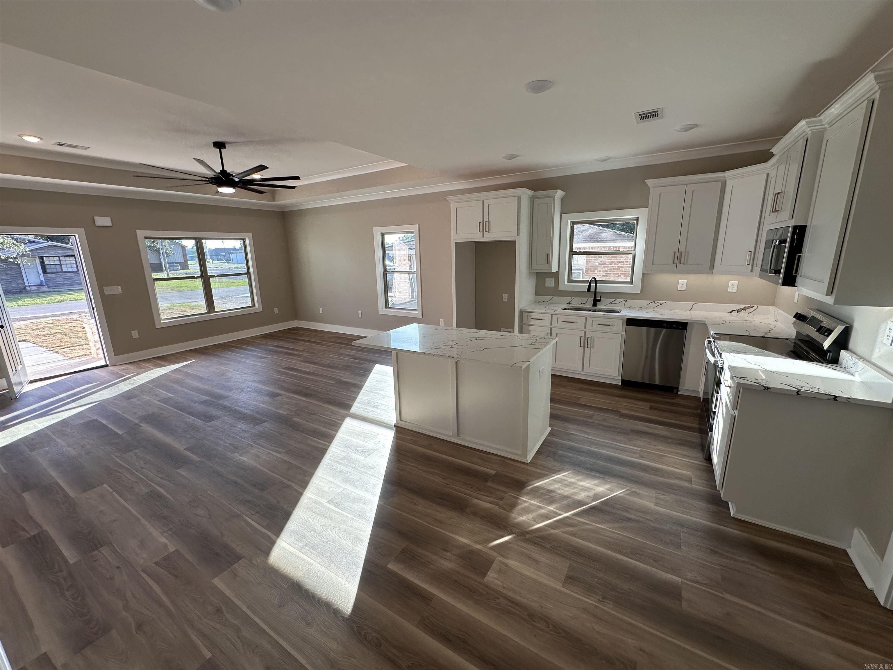 116 Olympia. Manila, AR 72442