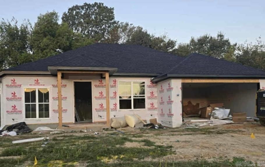 219 Woodland Trail. Bono, AR 72416