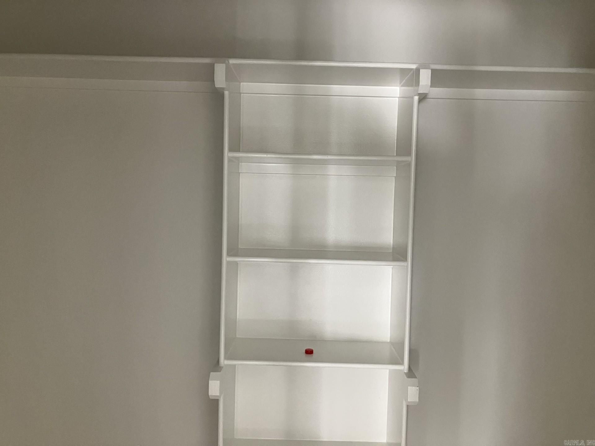 2409 Oakbrook Drive. Benton, AR 72015