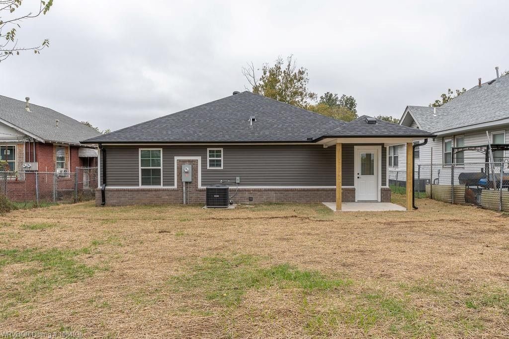 1005  N 16Th  St. Fort Smith, AR 72901