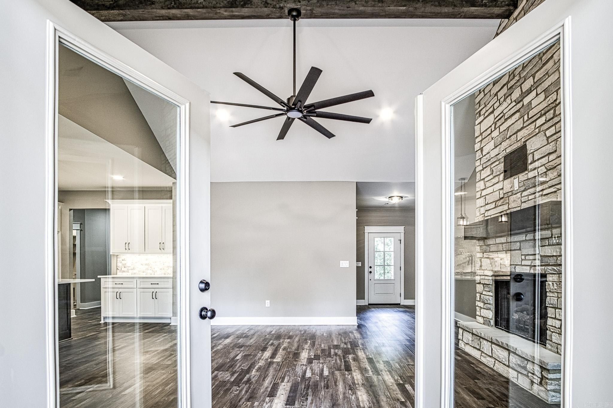 93 Panorama Drive. Hot Springs Village, AR 71909