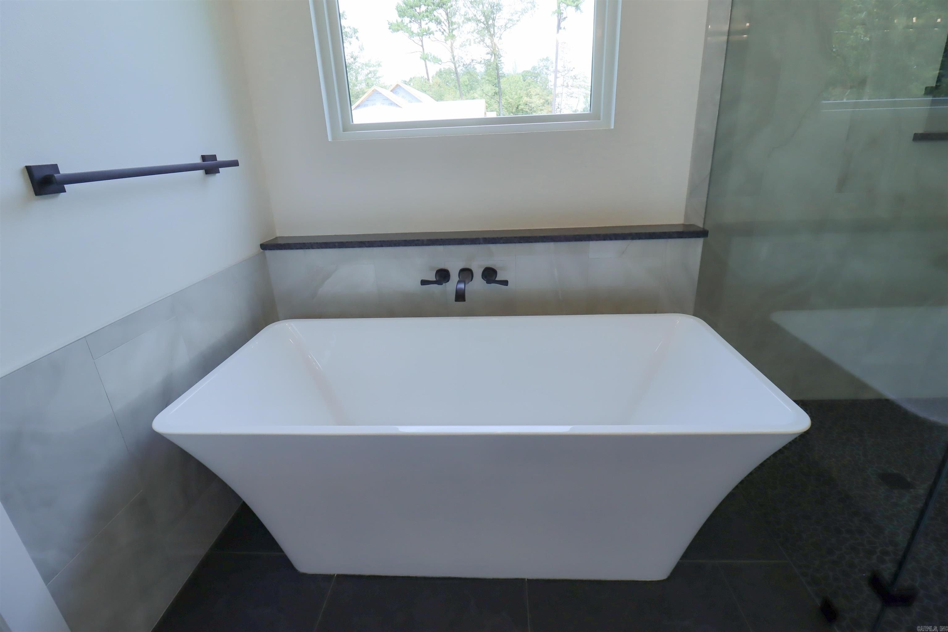 3076 Avilla Manor Trail. Alexander, AR 72002