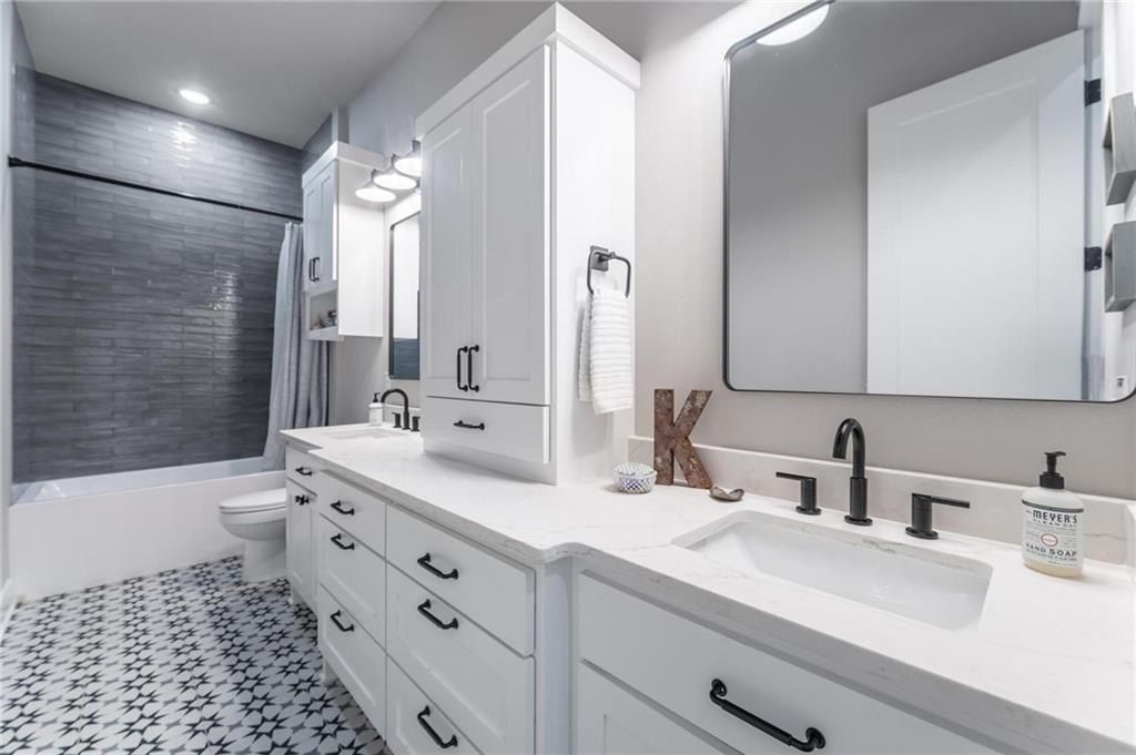 560 Forrest  Dr. Pea Ridge, AR 72751