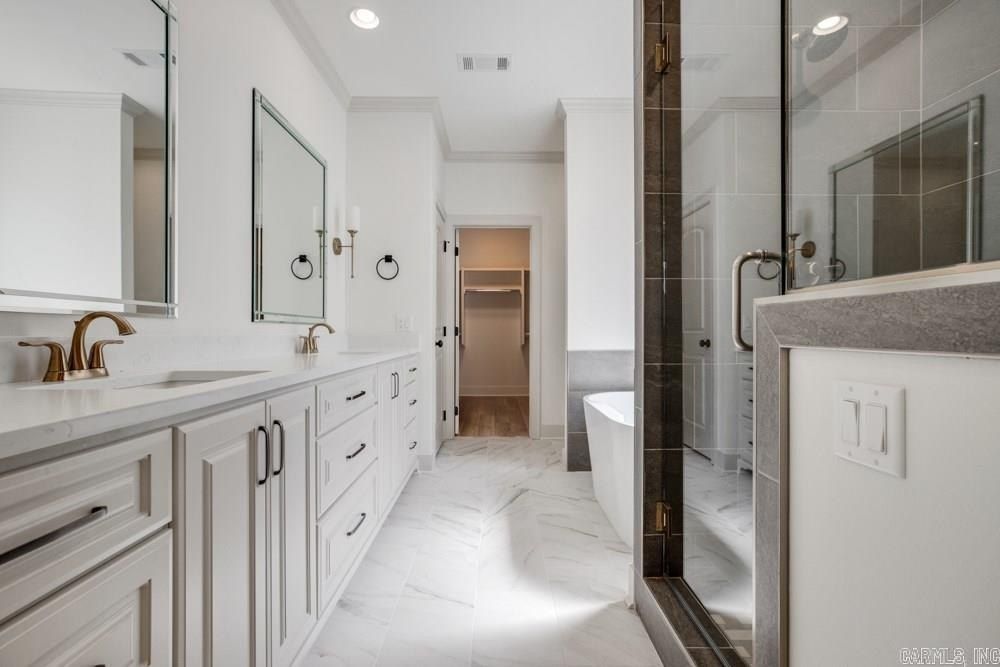 722 Edgewood Circle. Little Rock, AR 72223