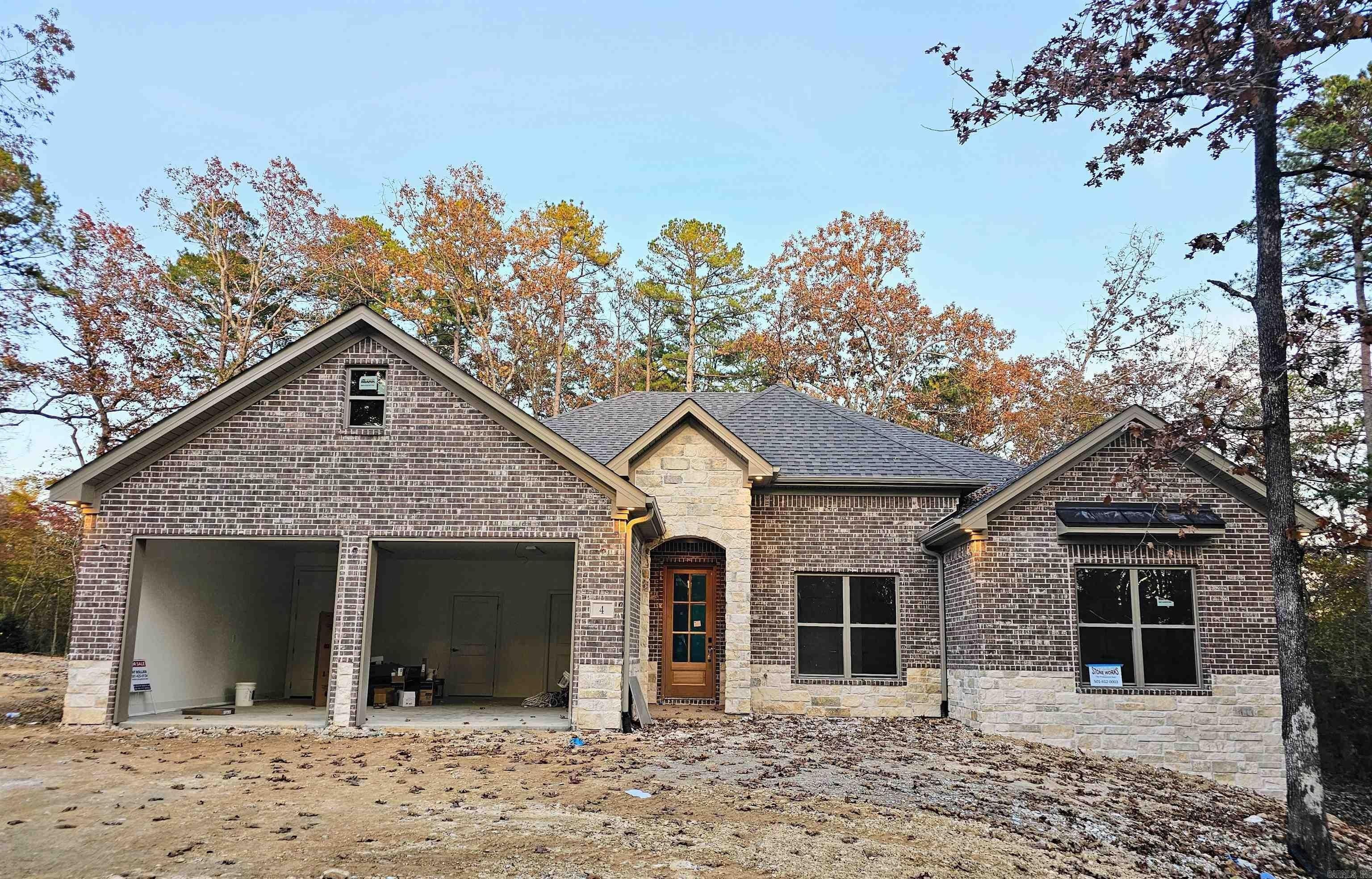 4 Acambaro Place. Hot Springs Village, AR 71909