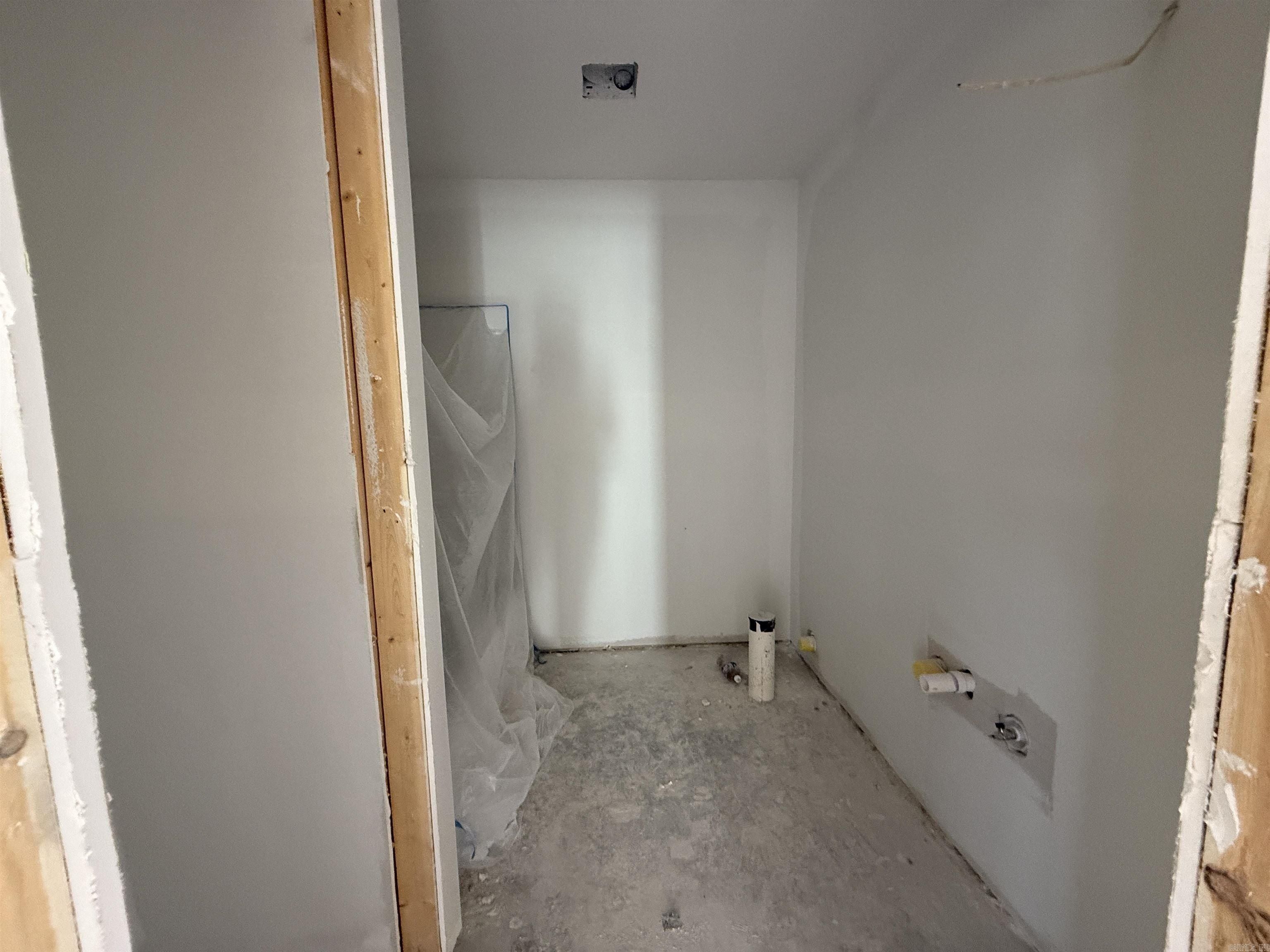 2004 N 8 12 Street. Paragould, AR 72450