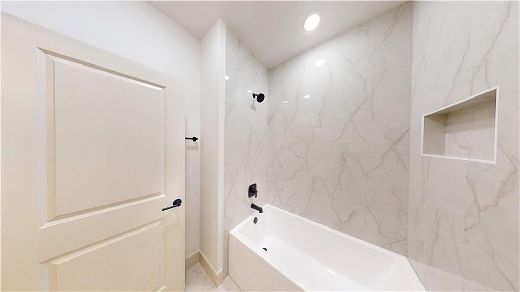 59025910  S Bellview  Rd. Rogers, AR 72758