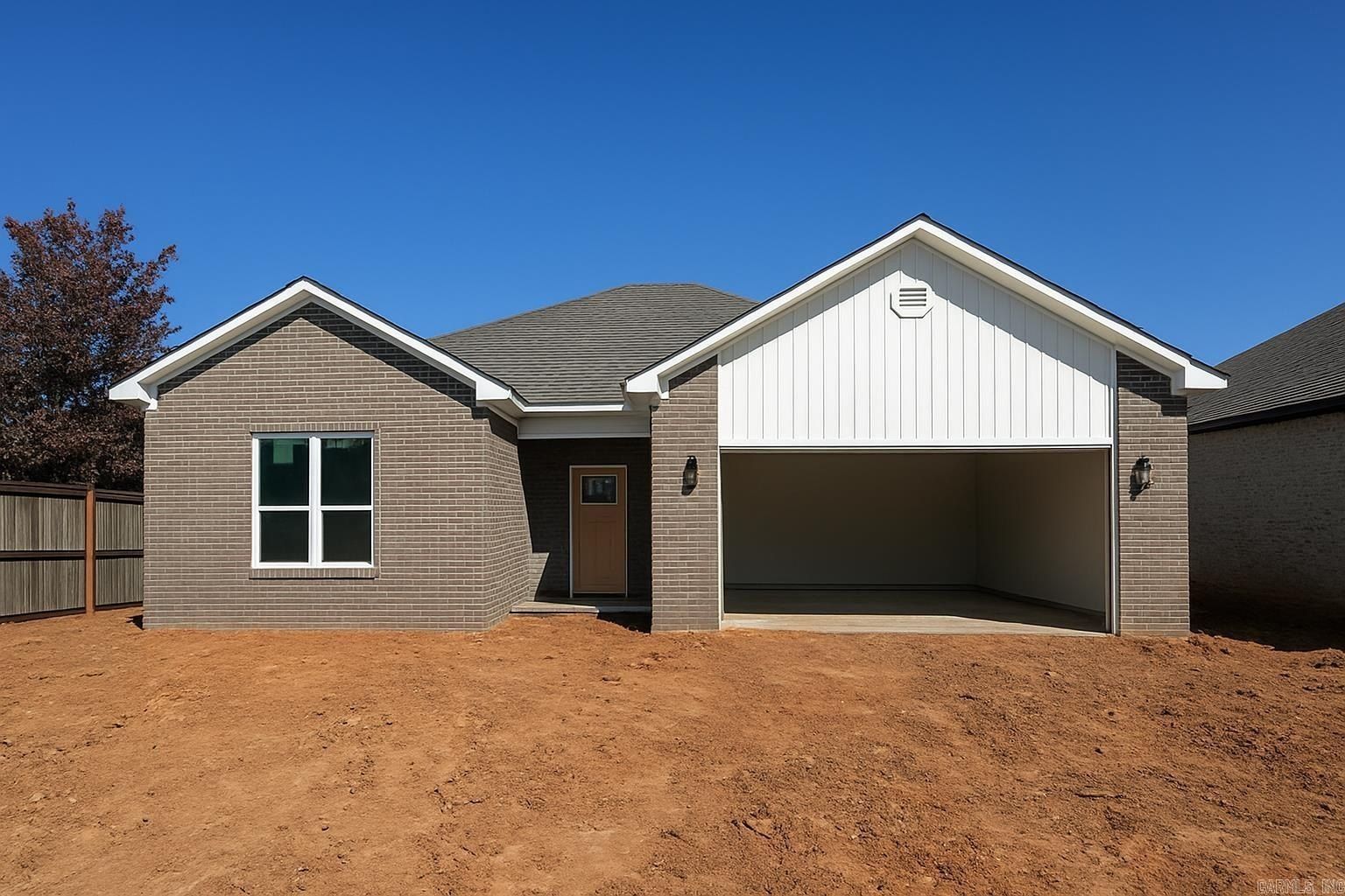 914 W Dell Vista Cove. Cabot, AR 72023